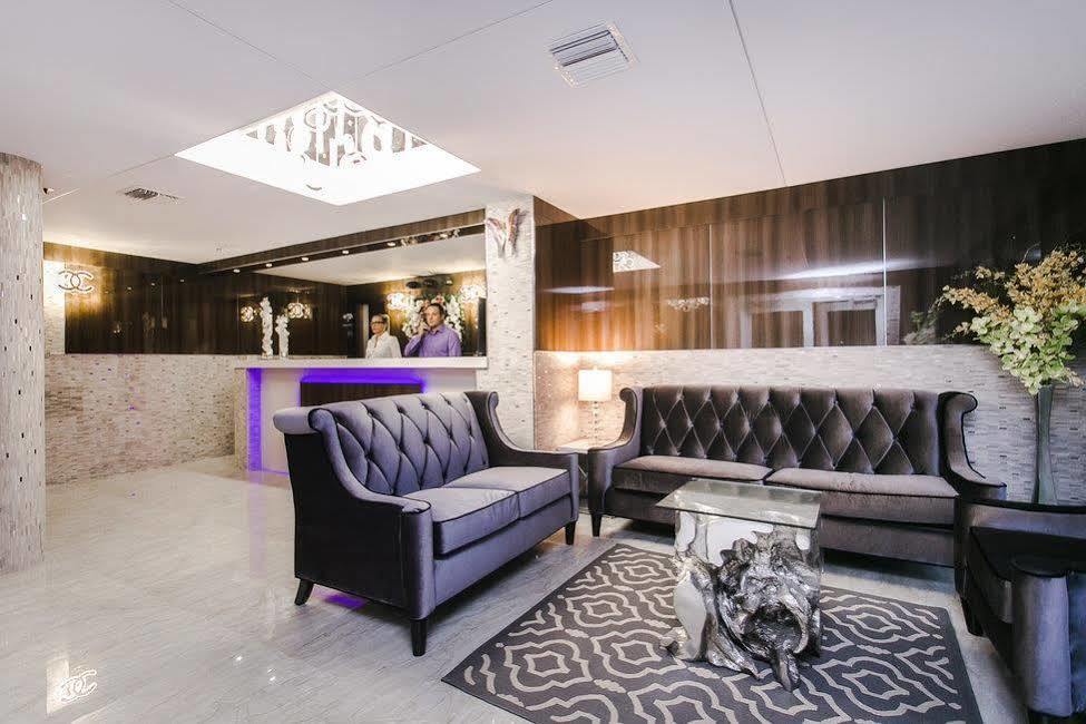 Ocean Club Hotel